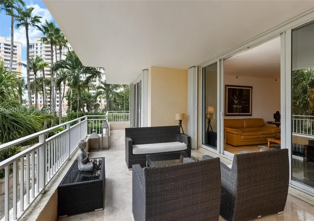 2nd image of 791 Crandon Blvd 303 #303, Key Biscayne, FL 33149 | MLS# A11891945