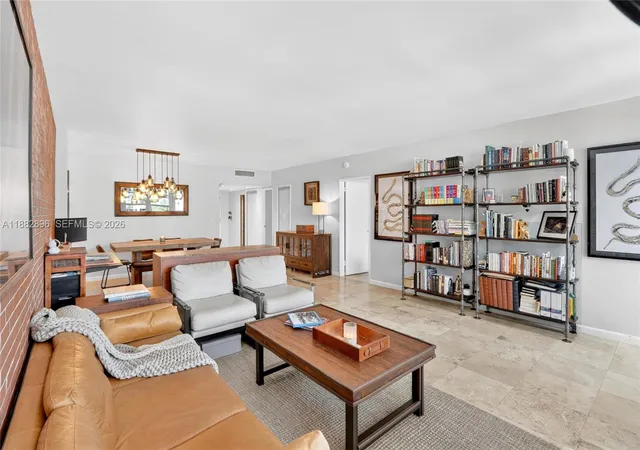 4th image of 5700 Collins Ave #3M, Miami Beach, FL 33140 | MLS# A11882896