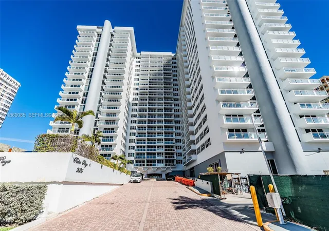 2nd image of 2030 S Ocean Dr, Hallandale Beach, FL 33009