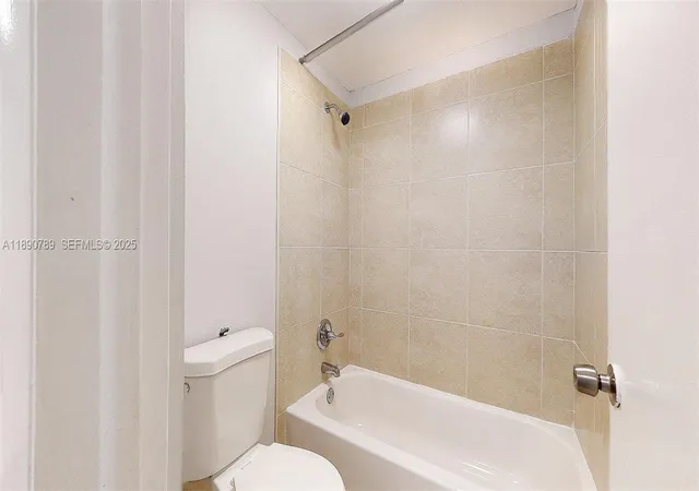 4th image of 4850 Sw 63Rd Ter, Davie, FL 33314
