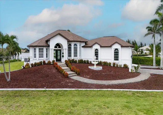 Homes for sale in Cape Coral, FL | 4213 Nw 28th St, Cape Coral, FL 33993 | MLS# A11891063