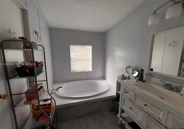 36th image of 909 Sw 131 Wy, Davie, FL 33325 | MLS# A11890955