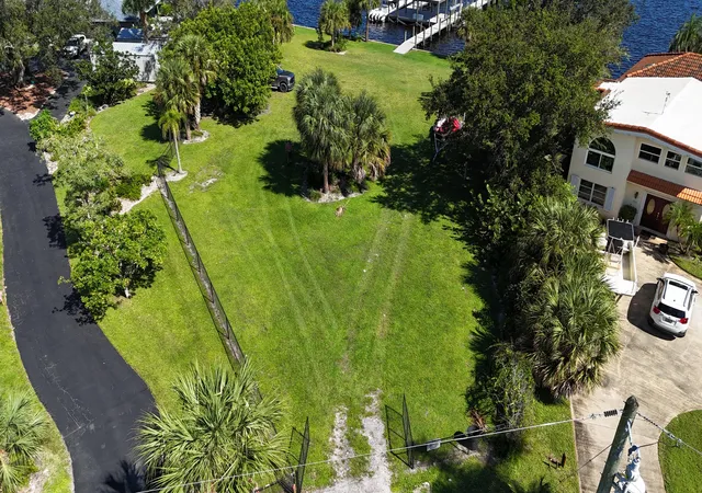 Photo 3 of Land for sale at 4345 Se Mulford Ln, Stuart, FL 34997 | MLS# R11131921 | Listing updated on 2026-10-08