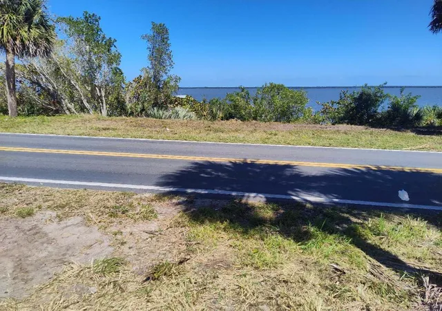 3rd image of 7507 S Indian River Dr, Fort Pierce, FL 34982 | MLS# F10531488