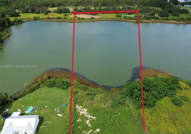 Homes for sale in Fort Meade, FL | 1940 Old Brewster Rd, Fort Meade, FL 33841 | MLS# A11890576