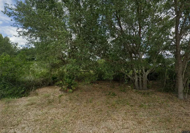 Photo 1 of Land for sale at 2312 Abbott Ave, Alva, FL 33920 | MLS# R11132712 | Listing updated on 2026-10-10
