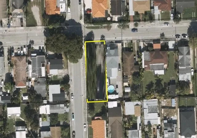 2nd image of 2052 Nw 27th St, Miami, FL 33142 | MLS# A11897371