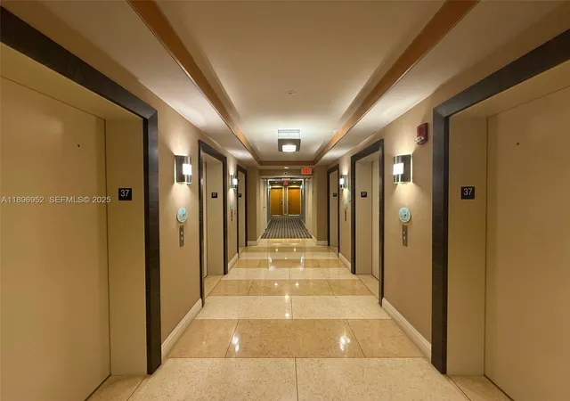 2nd image of 244 Biscayne Blvd #3708, Miami, FL 33132 | MLS# A11896952