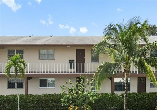 Homes for sale in Margate, FL | 7200 Nw 5th Pl #203, Margate, FL 33063 | MLS# F10532138
