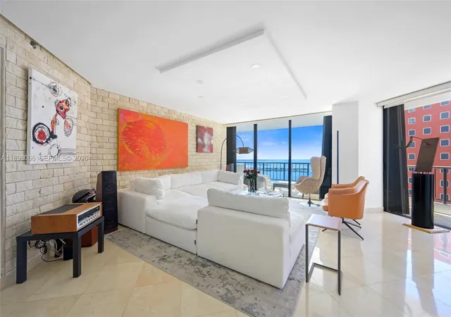 2nd image of 1581 Brickell Ave #2005, Miami, FL 33129 | MLS# A11898066