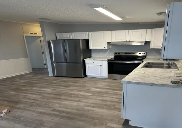 2nd image of 528 Tropical Isles Cir, Fort Pierce, FL 34982 | MLS# R11133277