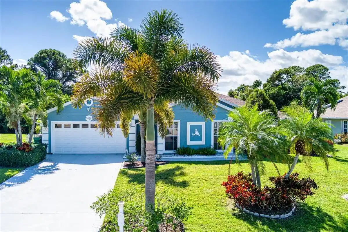Photo 1 of Single family home for sale at 6876 Bronte Cir, Port St Lucie, FL 34952 | MLS# R11133506 | Listing updated on 2026-10-22