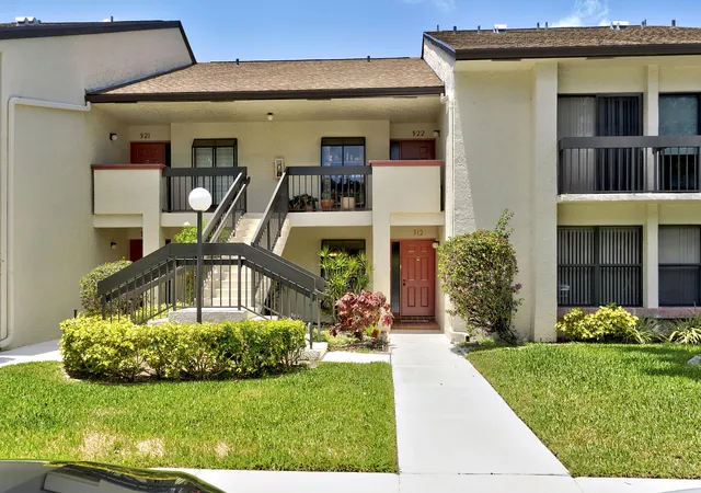 1st image of 5153 Oak Hill Ln #512, Delray Beach, FL 33484 | MLS# R11133576
