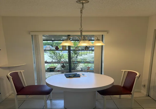 5th image of 5153 Oak Hill Ln #512, Delray Beach, FL 33484 | MLS# R11133576