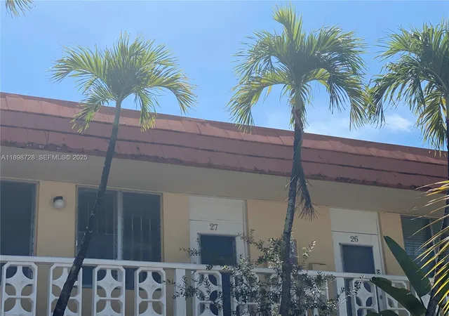4th image of 441 Collins Ave, Miami Beach, FL 33139