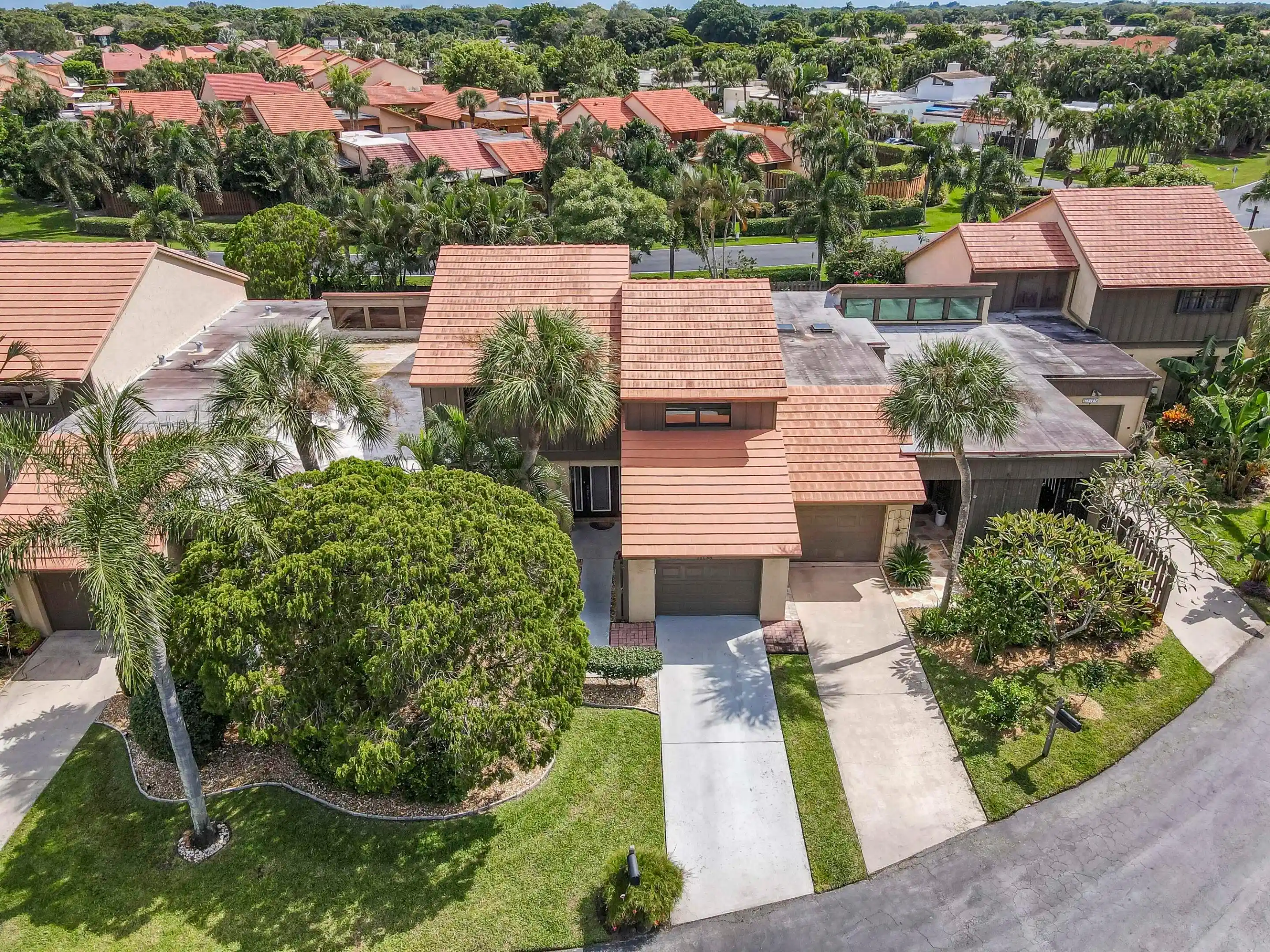 Photo 1 of Sale Pending at 11135 Oakdale Rd, Boynton Beach, FL 33437 | MLS# R11133692 | Listing updated on 2026-10-27