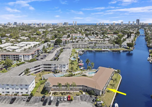 2nd image of 298 Se 6Th Ave #6, Pompano Beach, FL 33060 | MLS# R11133876