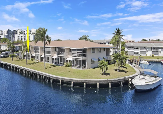 4th image of 298 Se 6Th Ave #6, Pompano Beach, FL 33060 | MLS# R11133876