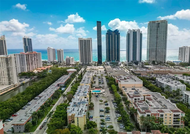 16th image of 210 172nd St #128, Sunny Isles Beach, FL 33160 | MLS# A11899943