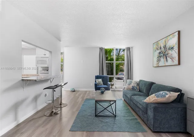 3rd image of 210 172Nd St #128, Sunny Isles Beach, FL 33160 | MLS# A11899943