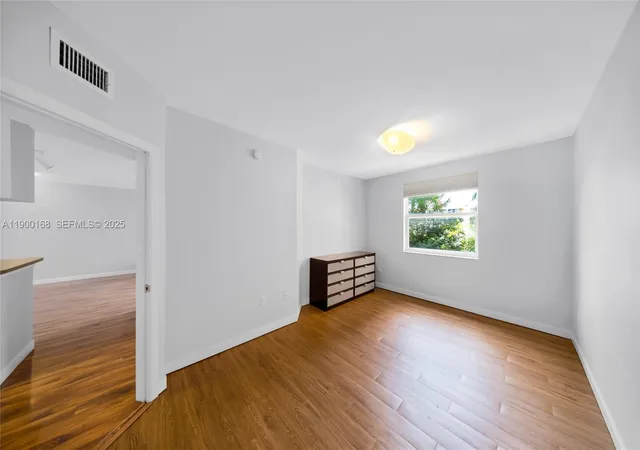 2nd image of 17125 N Bay Rd, Sunny Isles Beach, FL 33160