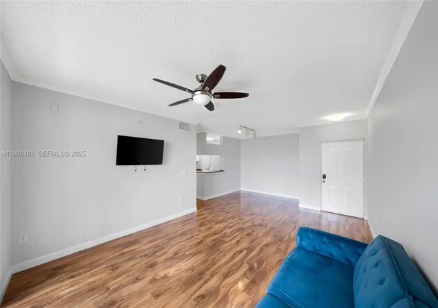 3rd image of 17125 N Bay Rd #3301, Sunny Isles Beach, FL 33160 | MLS# A11900168