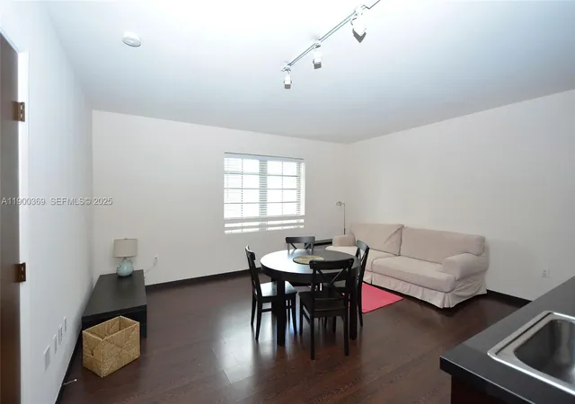 11th image of 435 21st St #205, Miami Beach, FL 33139 | MLS# A11900369