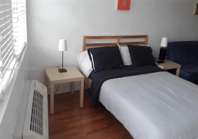10th image of 300 74th St #3, Miami Beach, FL 33141 | MLS# A11900475