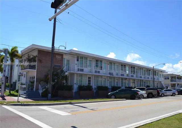 1st image of 300 74th St #3, Miami Beach, FL 33141 | MLS# A11900475