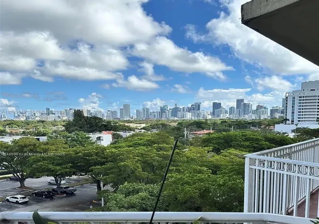 2nd image of 1650 Coral Wy #808, Miami, FL 33145 | MLS# A11899612