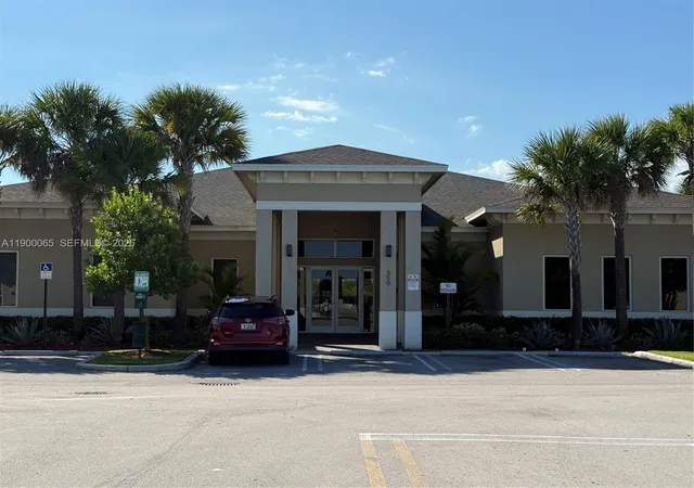 3rd image of 484 Ne 5Th St, Florida City, FL 33034 | MLS# A11900065