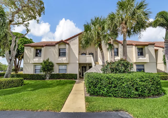 1st image of 5869 Parkwalk Dr, Boynton Beach, FL 33472 | MLS# R11134451