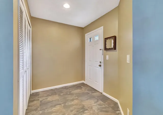 4th image of 5869 Parkwalk Dr, Boynton Beach, FL 33472 | MLS# R11134451