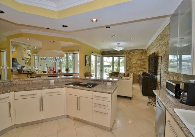 Homes for sale in Miami Lakes, FL | 16232 Nw 79Th Ave, Miami Lakes, FL 33016 | MLS# A11905227