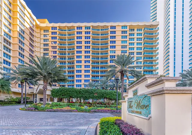 4th image of 2501 S Ocean Dr #439, Hollywood, FL 33019 | MLS# A11895411