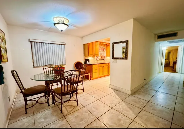 2nd image of 280 Flanders, Delray Beach, FL 33484