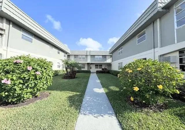 1st image of 280 Flanders #F, Delray Beach, FL 33484 | MLS# R11136031