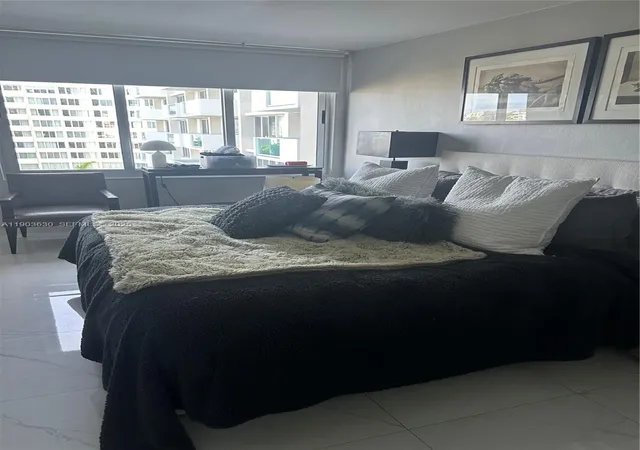 2nd image of 1200 West Ave #715, Miami Beach, FL 33139 | MLS# A11903630