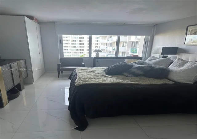 3rd image of 1200 West Ave #715, Miami Beach, FL 33139 | MLS# A11903630
