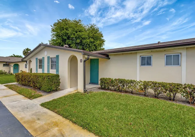 Homes for sale in West Palm Beach, FL | 2966 Ashley Dr E #I, West Palm Beach, FL 33415 | MLS# R11137087