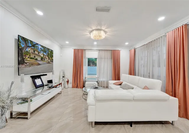 4th image of 18060 Sw 11Th Ct, Pembroke Pines, FL 33029 | MLS# A11906047