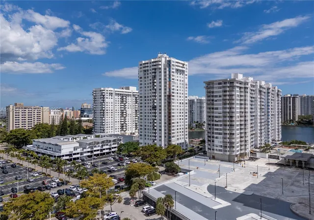1st image of 2750 Ne 183rd St #2601, Aventura, FL 33160 | MLS# A11906436