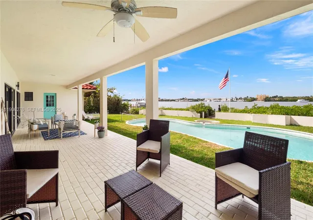38th image of 1635 Lands End Rd, Manalapan, FL 33462 | MLS# A11906276