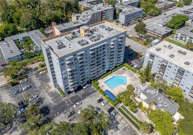 39th image of 1470 Ne 125th Ter #PH9, North Miami, FL 33161 | MLS# A11906429