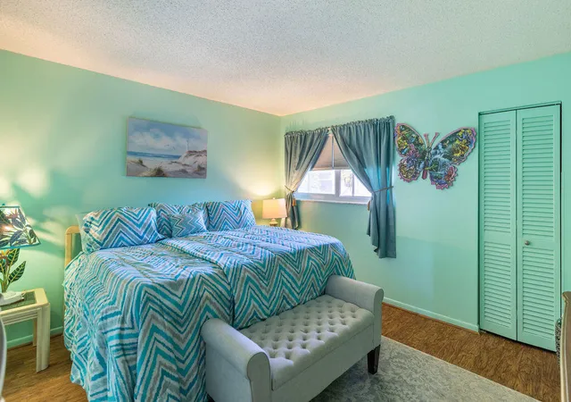 Homes for sale in Palm Springs, FL | 500 Bonnie Blvd, Palm Springs, FL 33461