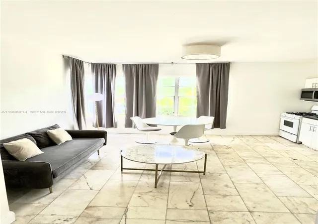 3rd image of 1526 Pennsylvania Ave #2, Miami Beach, FL 33139 | MLS# A11906214