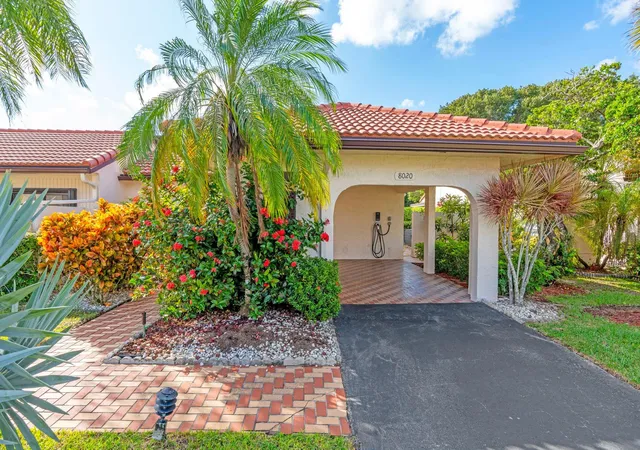 3rd image of 8020 Eastlake Dr, Boca Raton, FL 33433 | MLS# F10534537