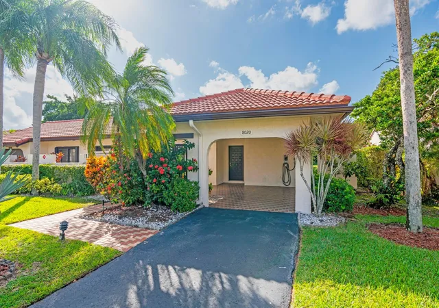 4th image of 8020 Eastlake Dr, Boca Raton, FL 33433 | MLS# F10534537
