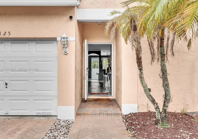 Homes for sale in Sunrise, FL | 9125 Nw 40Th St, Sunrise, FL 33351 | MLS# A11897880