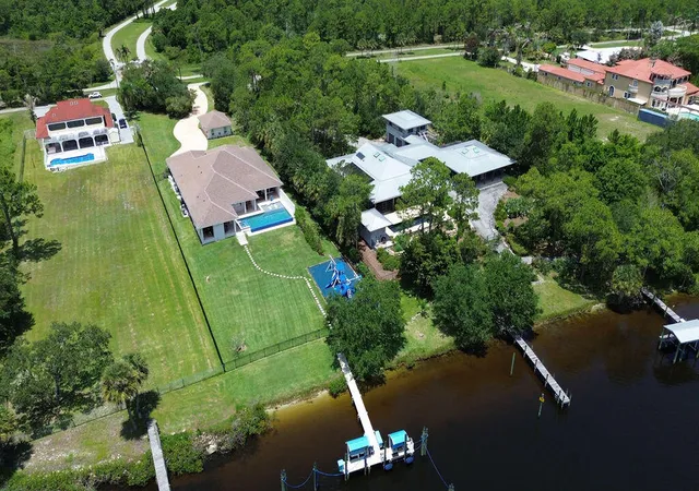 Homes for sale in Port Saint Lucie, FL | 2821 Se North Lookout Blvd, Port Saint Lucie, FL 34984 | MLS# R11137651